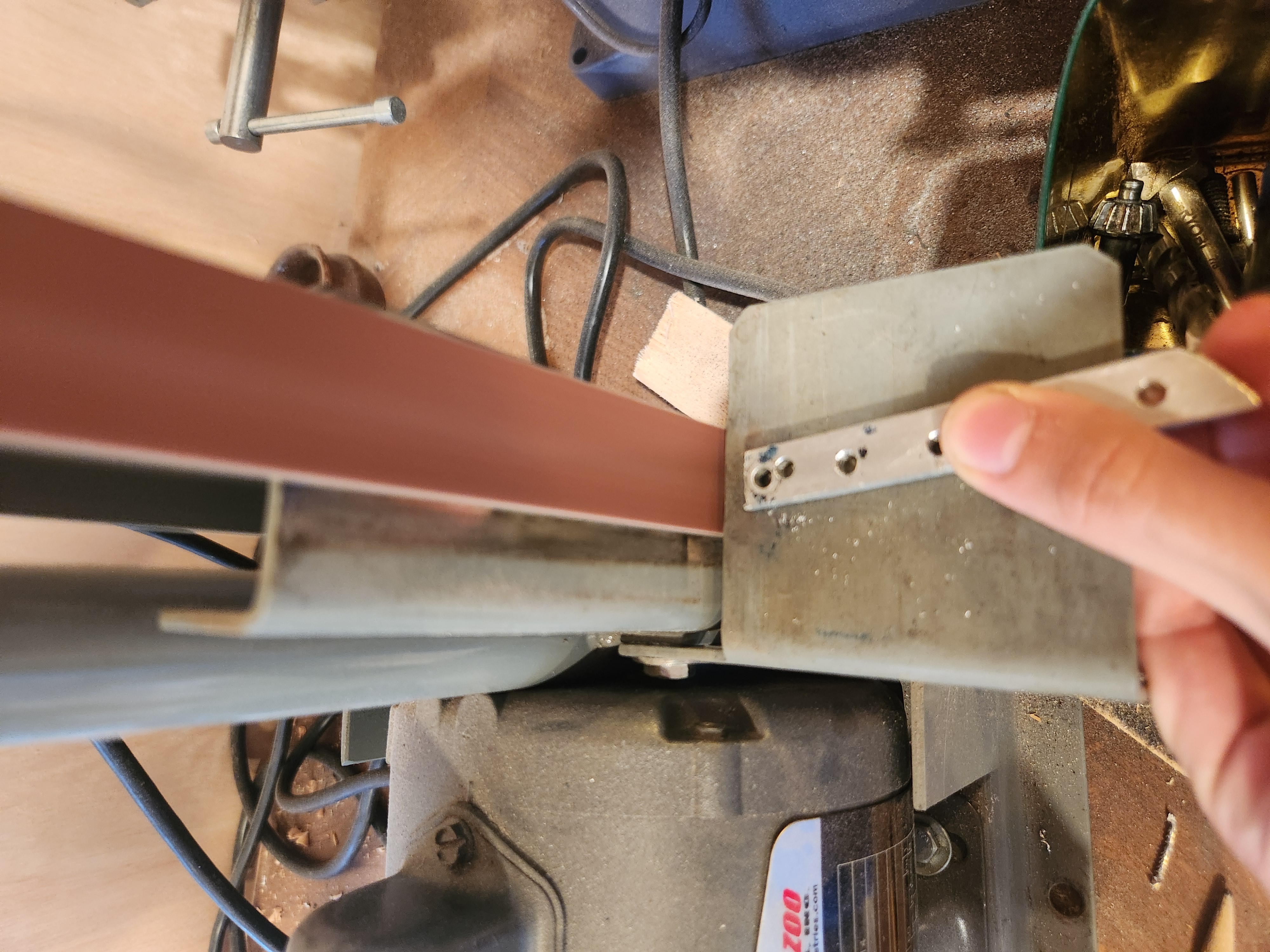 Cutting bearing seats and drilling main hole